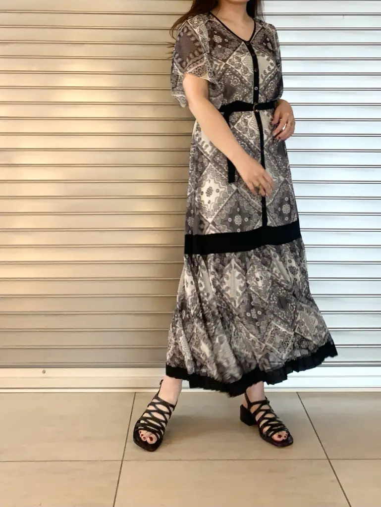 GRACE CONTINENTAL The Banquet 日笠　雅 コーディネート画像