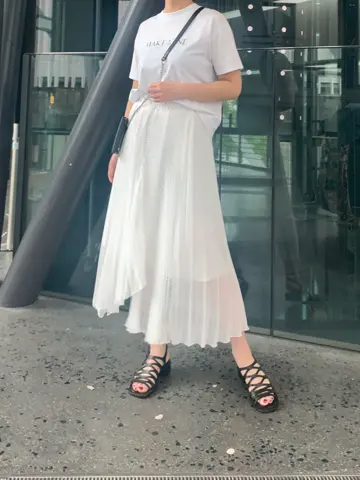 GRACE CONTINENTAL The Banquet 日笠　雅 コーディネート画像