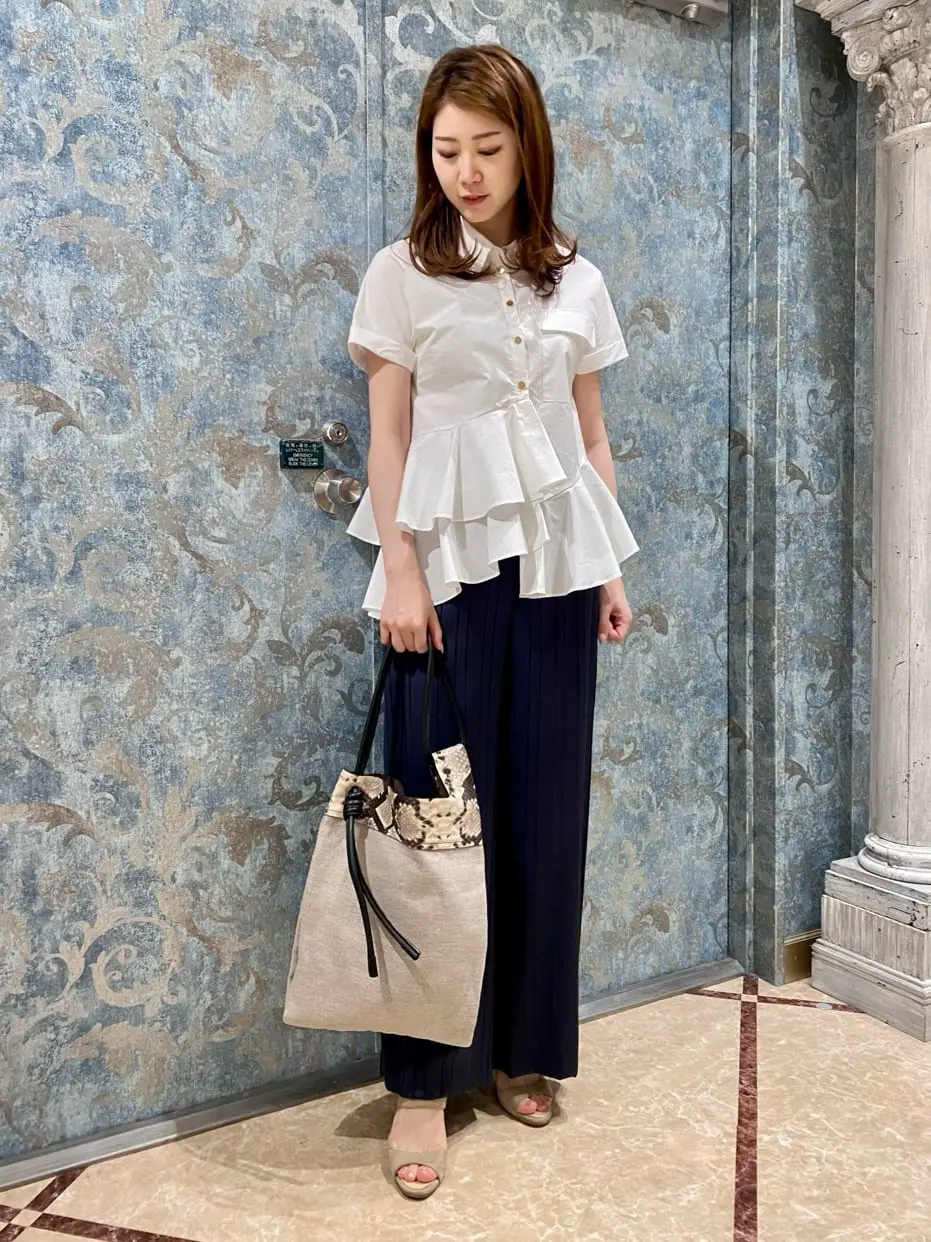 GRACE CONTINENTAL The Banquet Aya. コーディネート画像