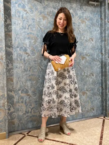 GRACE CONTINENTAL The Banquet 泉　智子 コーディネート画像