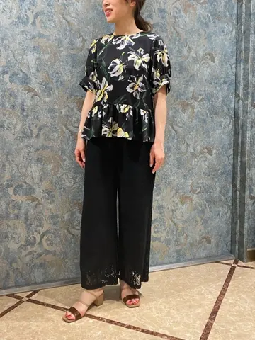 GRACE CONTINENTAL The Banquet 泉　智子 コーディネート画像