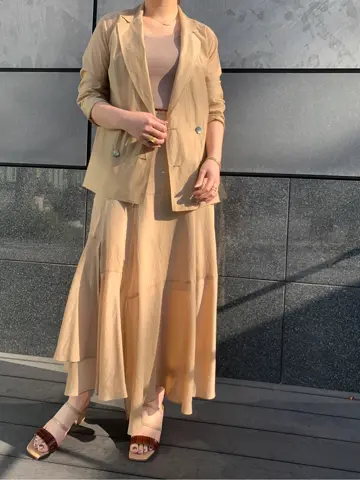 GRACE CONTINENTAL The Banquet 日笠　雅 コーディネート画像