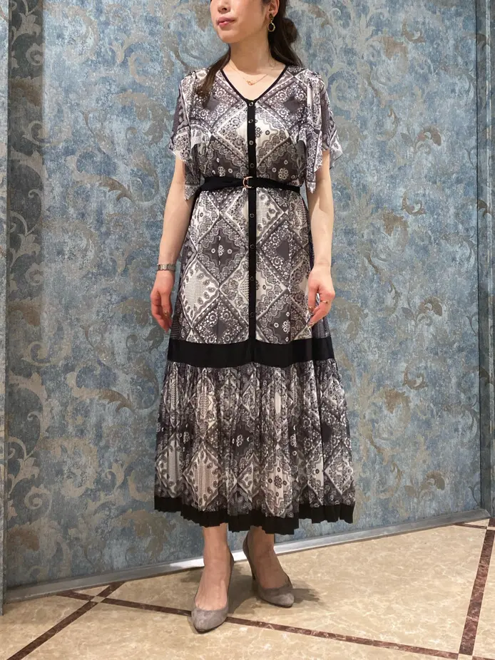 GRACE CONTINENTAL The Banquet 泉　智子 コーディネート画像