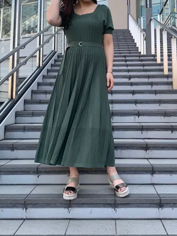 GRACE CONTINENTAL The Banquet 日笠　雅 コーディネート画像