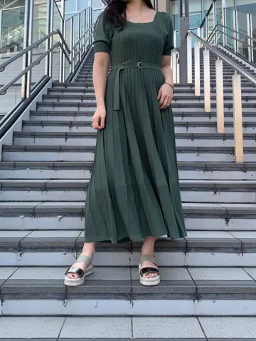 GRACE CONTINENTAL The Banquet 日笠　雅 コーディネート画像