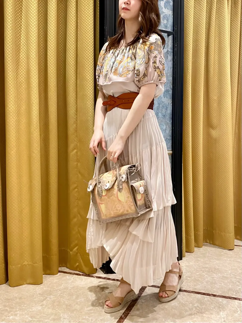 GRACE CONTINENTAL The Banquet Aya. コーディネート画像