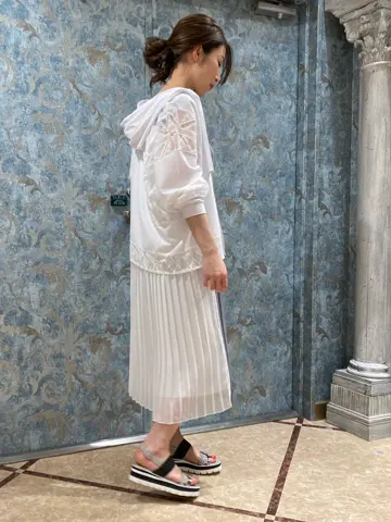 GRACE CONTINENTAL The Banquet 泉　智子 コーディネート画像