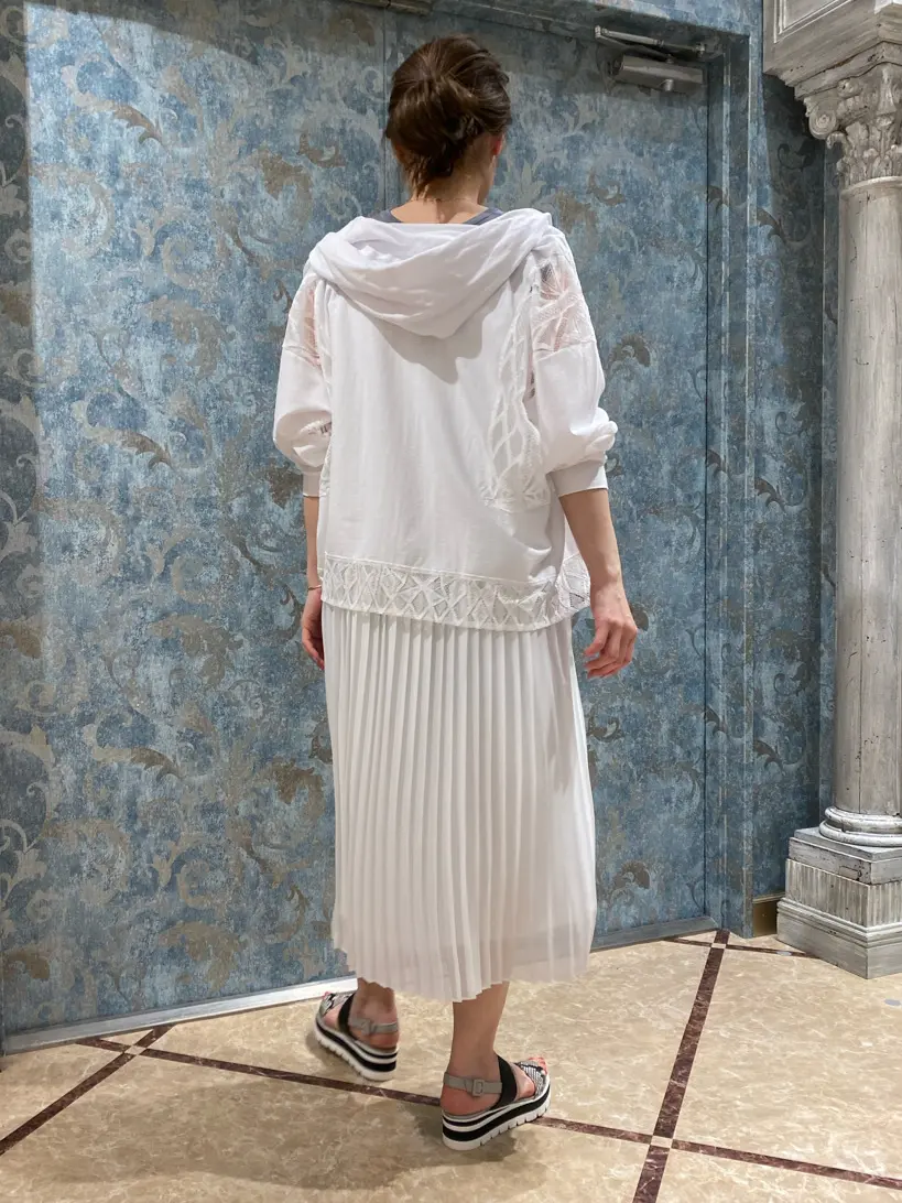 GRACE CONTINENTAL The Banquet 泉　智子 コーディネート画像