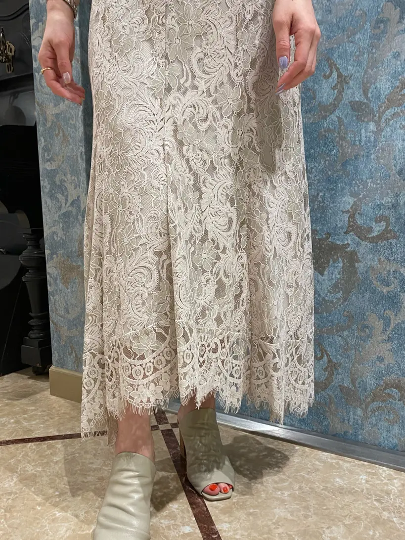 GRACE CONTINENTAL The Banquet 泉　智子 コーディネート画像