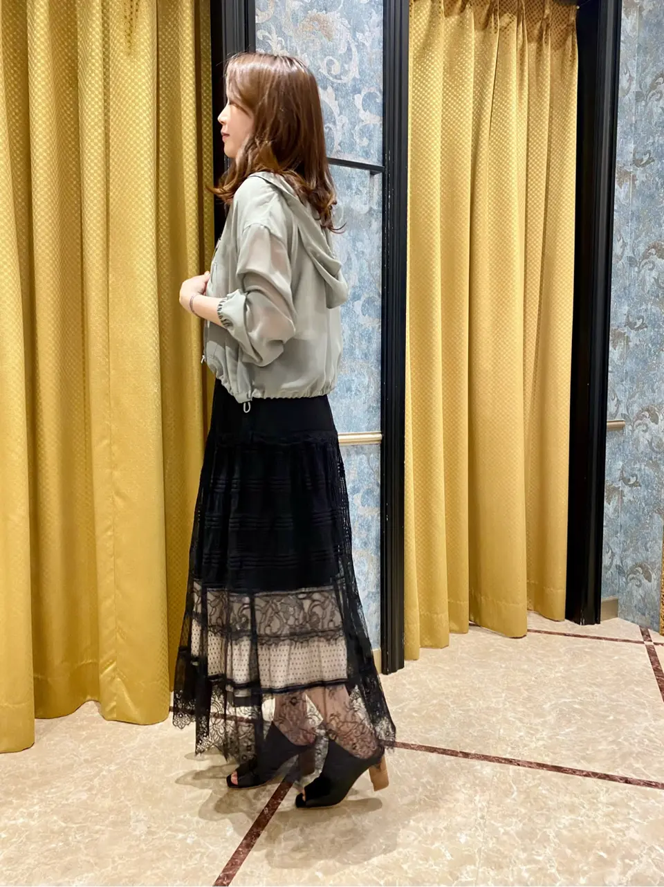 GRACE CONTINENTAL The Banquet Aya. コーディネート画像