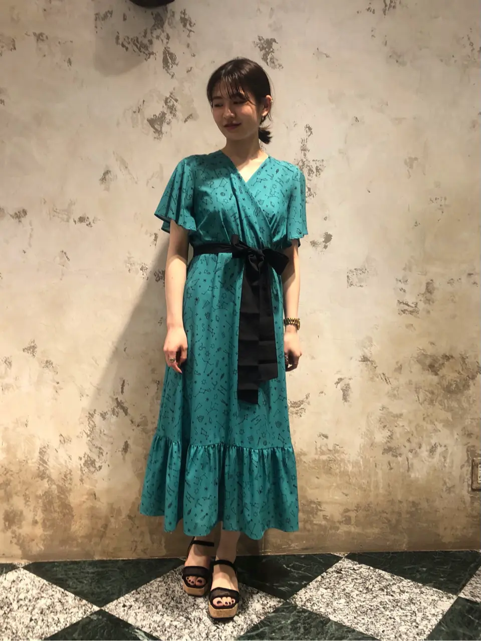  HOSHINO コーディネート画像