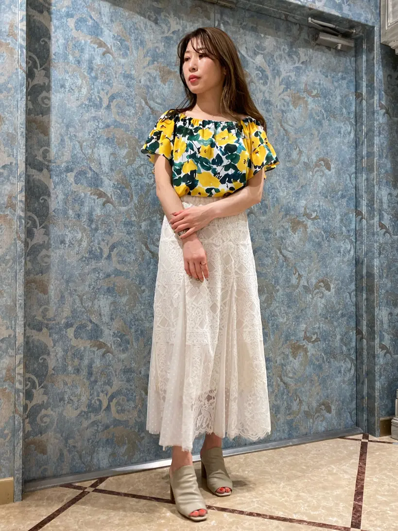 GRACE CONTINENTAL The Banquet 泉　智子 コーディネート画像