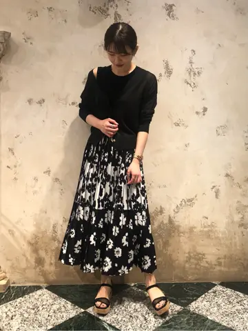 GRACE CONTINENTAL The Banquet HOSHINO コーディネート画像