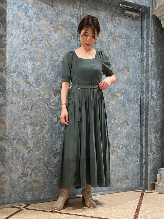 GRACE CONTINENTAL The Banquet 泉　智子 コーディネート画像