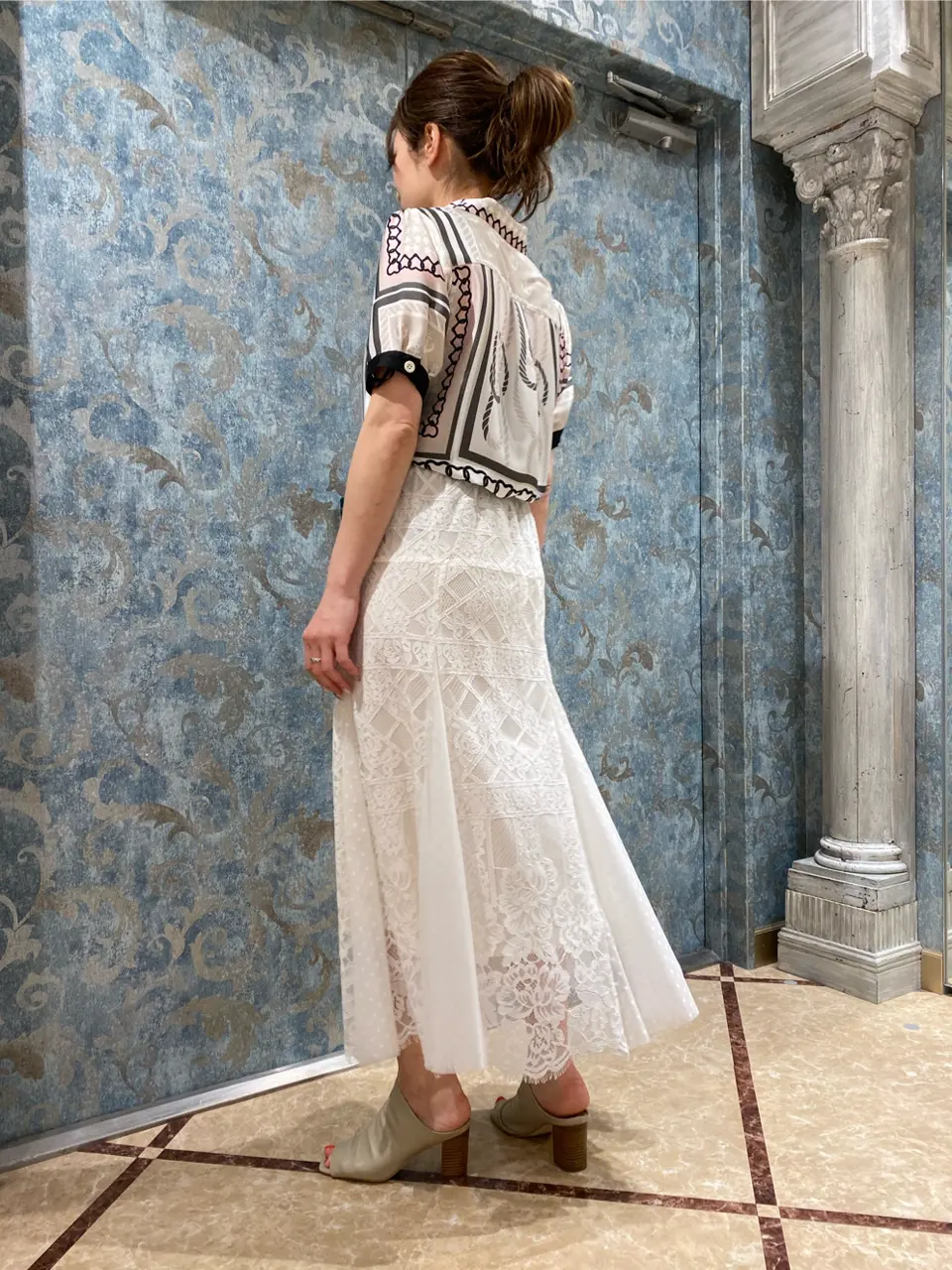 GRACE CONTINENTAL The Banquet 泉　智子 コーディネート画像