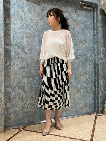 GRACE CONTINENTAL The Banquet 泉　智子 コーディネート画像