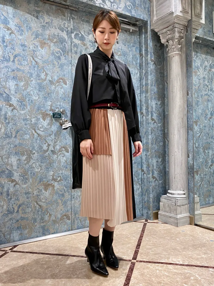 GRACE CONTINENTAL The Banquet Aya. コーディネート画像