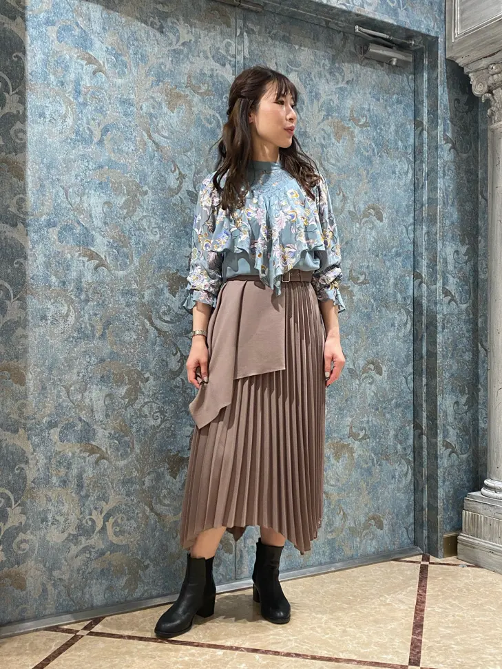 GRACE CONTINENTAL The Banquet 泉　智子 コーディネート画像