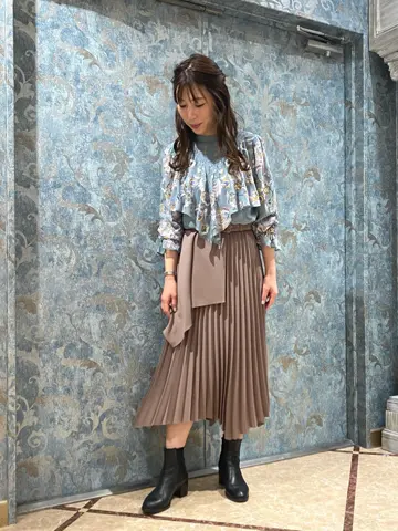 GRACE CONTINENTAL The Banquet 泉　智子 コーディネート画像