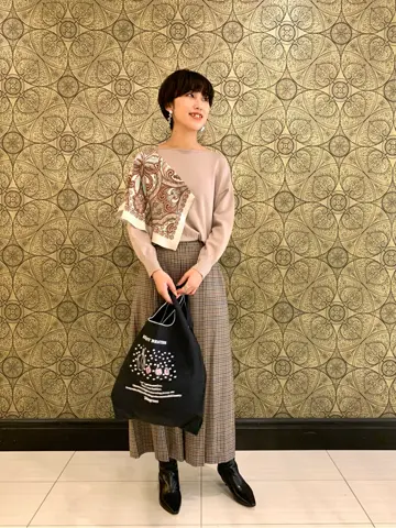 GRACE CONTINENTAL The Banquet 平岩　みなみ コーディネート画像