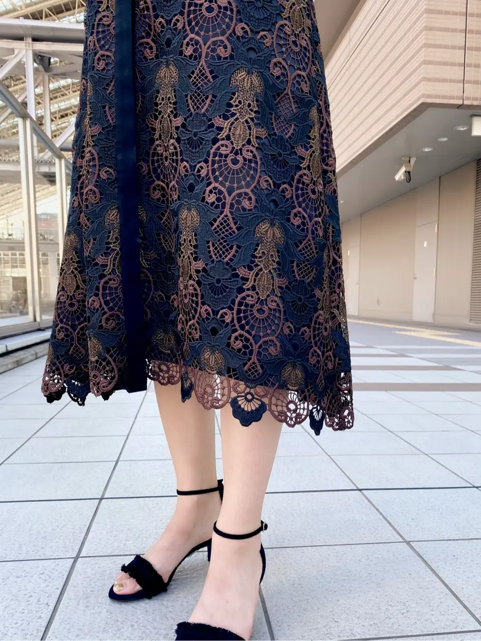 GRACE CONTINENTAL The Banquet MORITA AI コーディネート画像