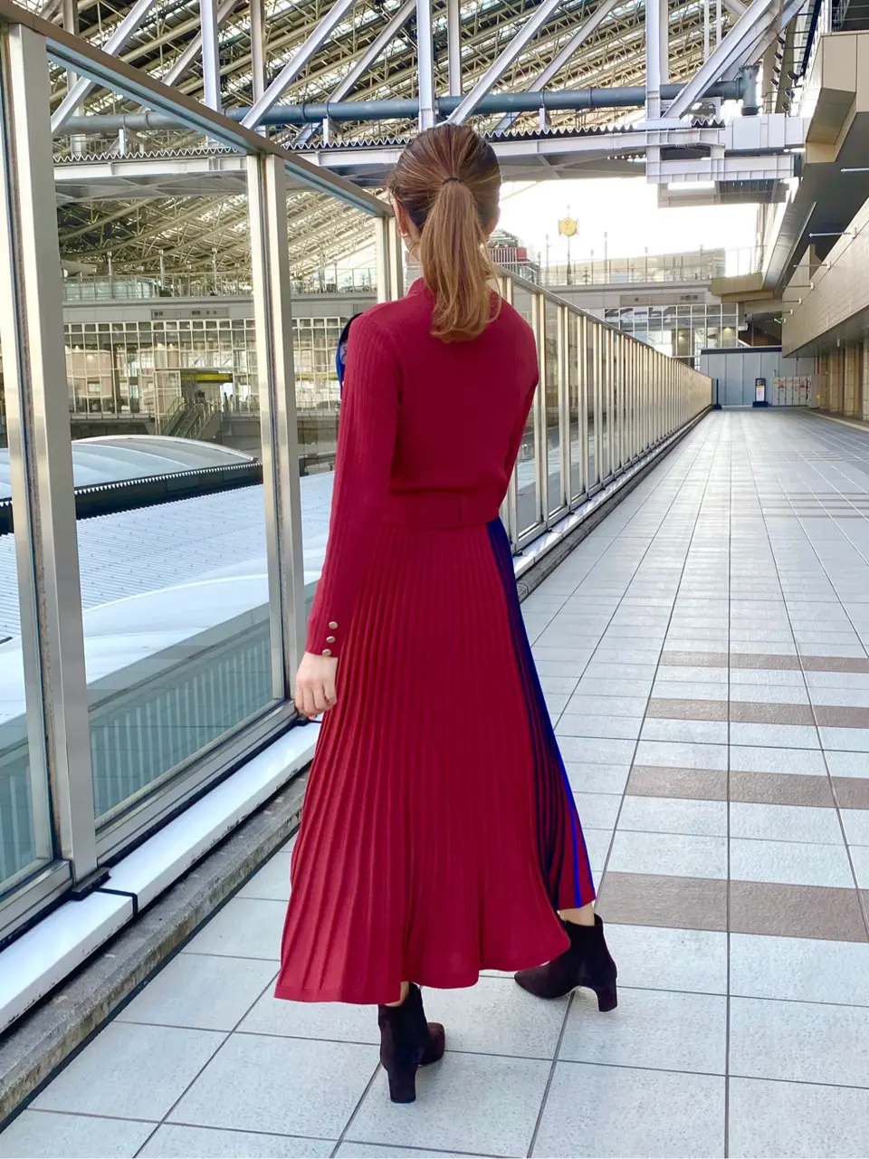 GRACE CONTINENTAL The Banquet MORITA AI コーディネート画像