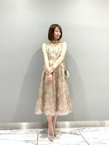 GRACE CONTINENTAL The Banquet eri コーディネート画像