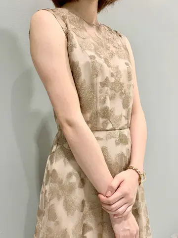 GRACE CONTINENTAL The Banquet eri コーディネート画像