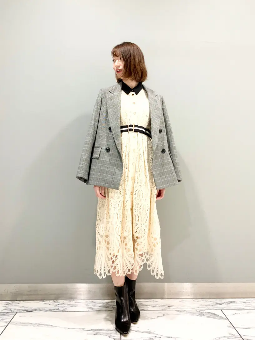 GRACE CONTINENTAL The Banquet eri コーディネート画像