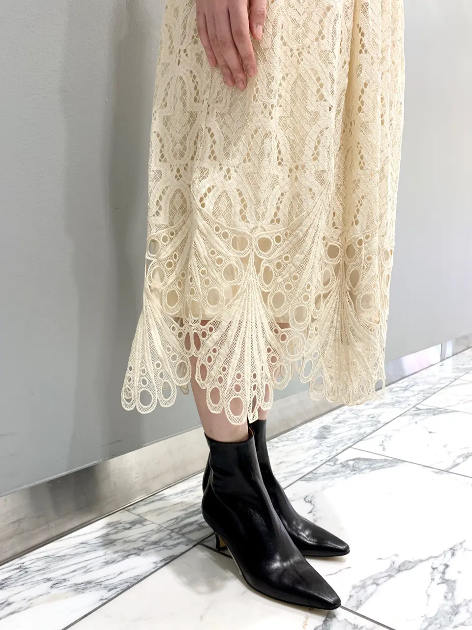 GRACE CONTINENTAL The Banquet eri コーディネート画像