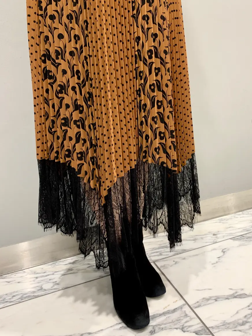 GRACE CONTINENTAL The Banquet eri コーディネート画像