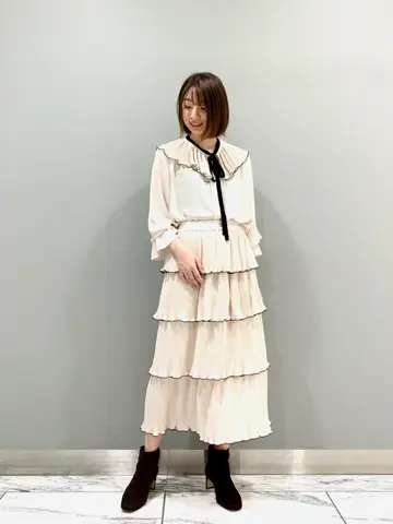 GRACE CONTINENTAL The Banquet eri コーディネート画像