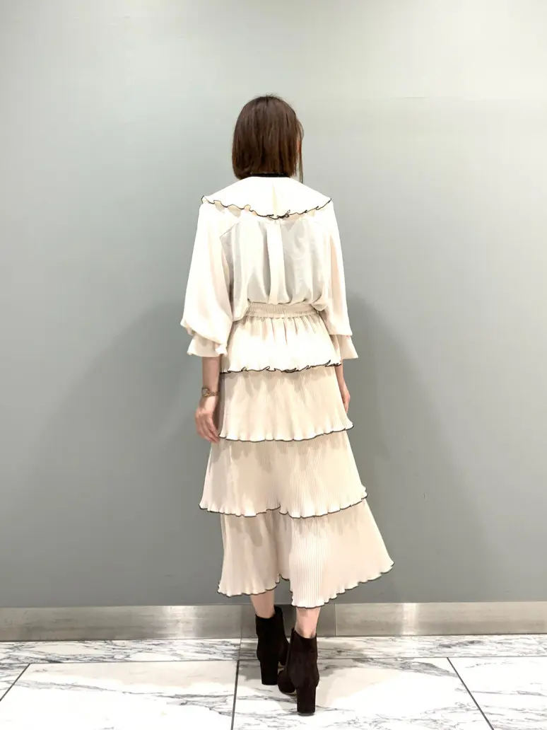 GRACE CONTINENTAL The Banquet eri コーディネート画像