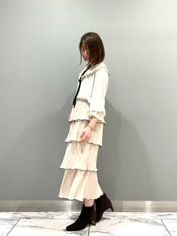 GRACE CONTINENTAL The Banquet eri コーディネート画像