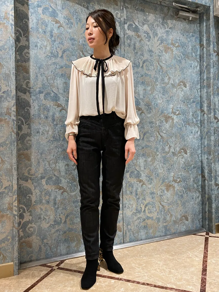 GRACE CONTINENTAL The Banquet 泉　智子 コーディネート画像