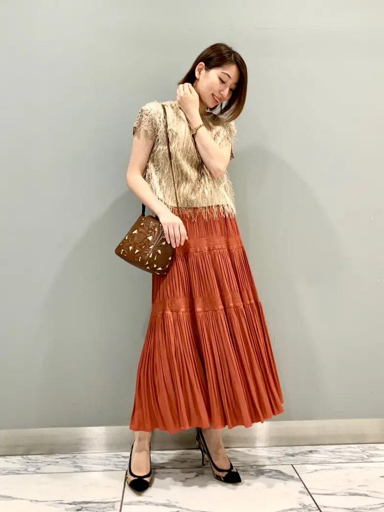 GRACE CONTINENTAL The Banquet eri コーディネート画像