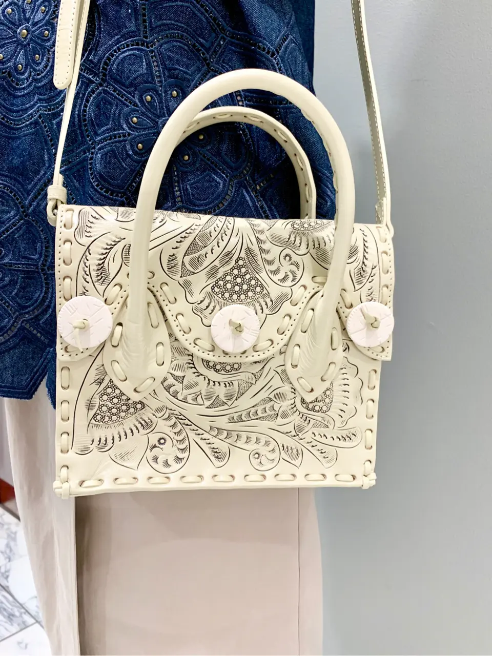 GRACE CONTINENTAL The Banquet eri コーディネート画像