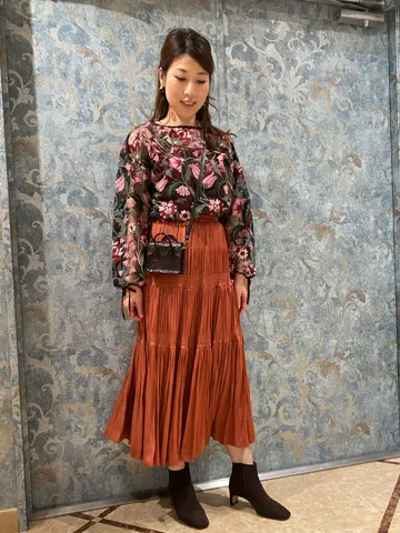 GRACE CONTINENTAL The Banquet 泉　智子 コーディネート画像