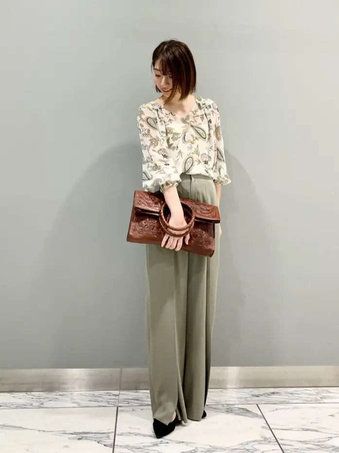 GRACE CONTINENTAL The Banquet eri コーディネート画像