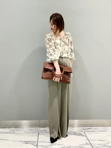 GRACE CONTINENTAL The Banquet eri コーディネート画像