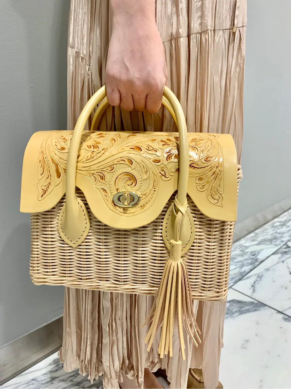 GRACE CONTINENTAL The Banquet eri コーディネート画像