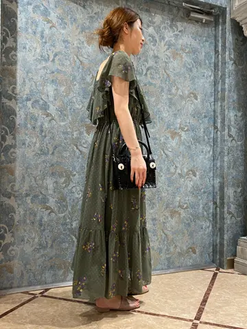 GRACE CONTINENTAL The Banquet 泉　智子 コーディネート画像