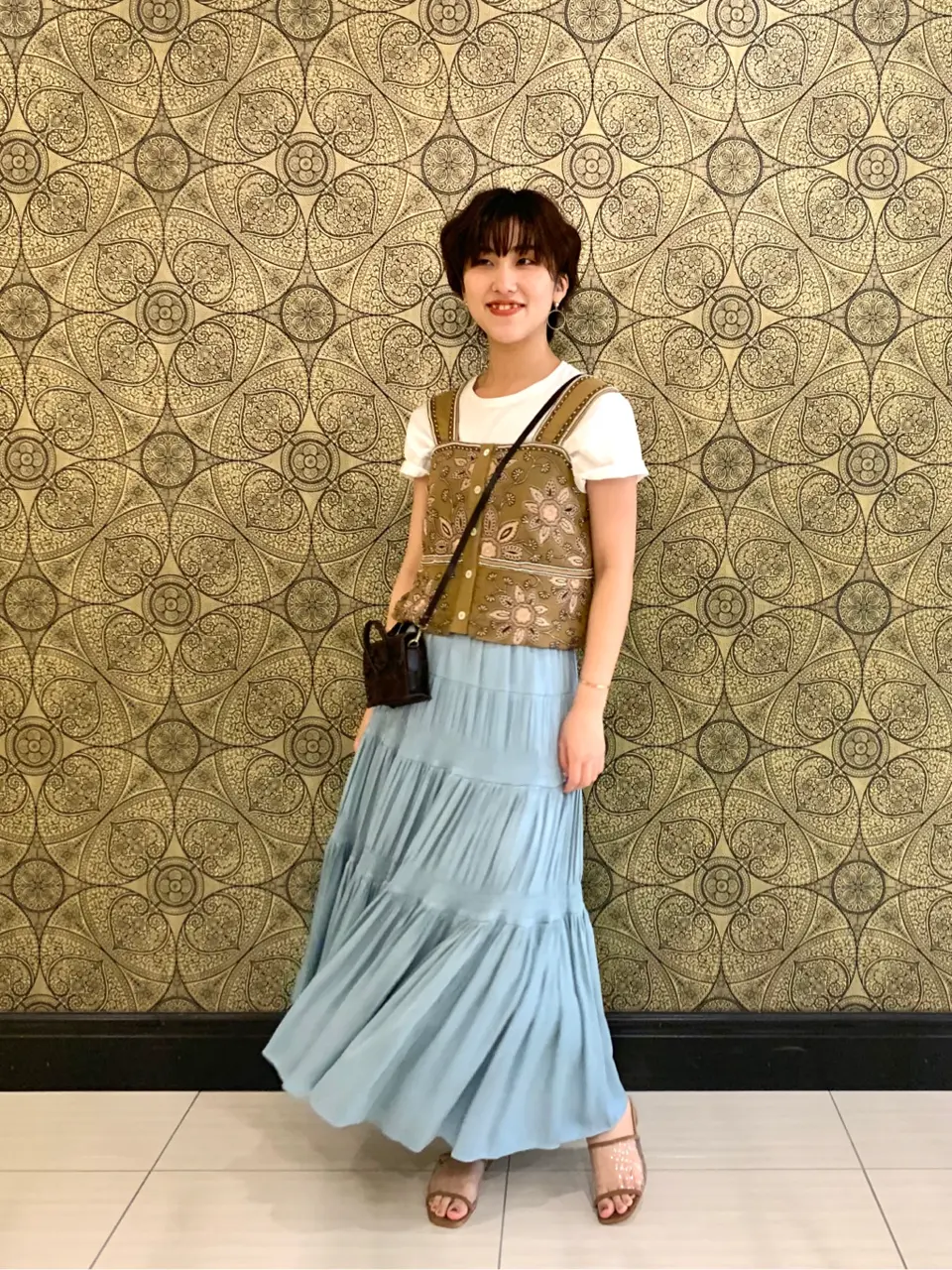 GRACE CONTINENTAL The Banquet 平岩　みなみ コーディネート画像