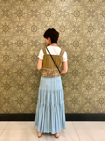 GRACE CONTINENTAL The Banquet 平岩　みなみ コーディネート画像