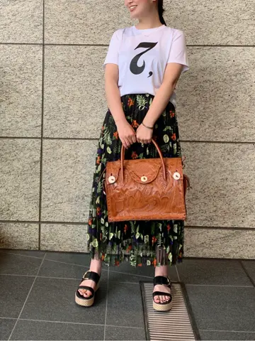 GRACE CONTINENTAL The Banquet 日笠　雅 コーディネート画像