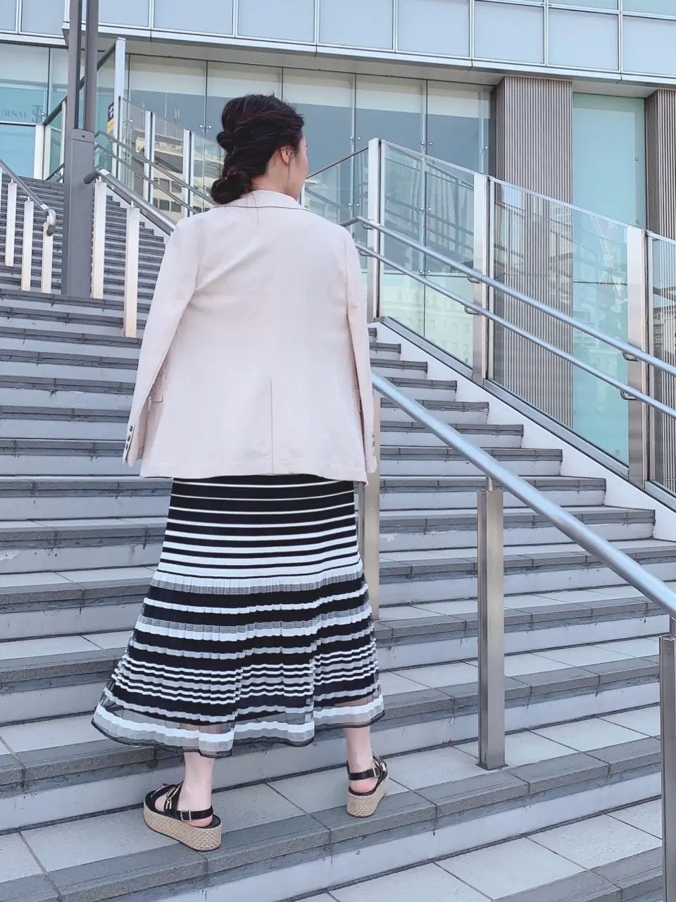 GRACE CONTINENTAL The Banquet 日笠　雅 コーディネート画像