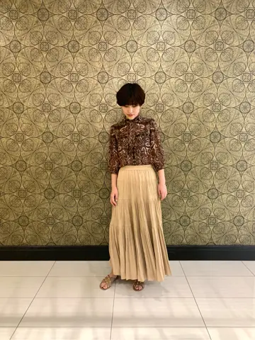 GRACE CONTINENTAL The Banquet 平岩　みなみ コーディネート画像