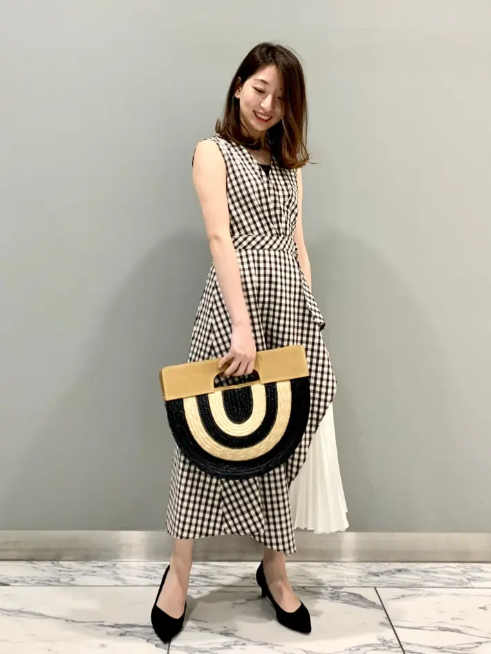 GRACE CONTINENTAL The Banquet eri コーディネート画像