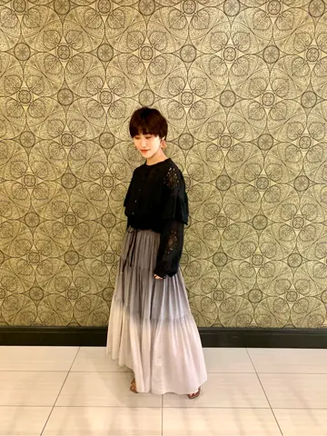 GRACE CONTINENTAL The Banquet 平岩　みなみ コーディネート画像