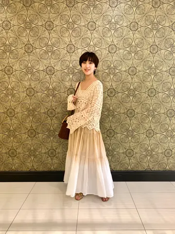 GRACE CONTINENTAL The Banquet 平岩　みなみ コーディネート画像